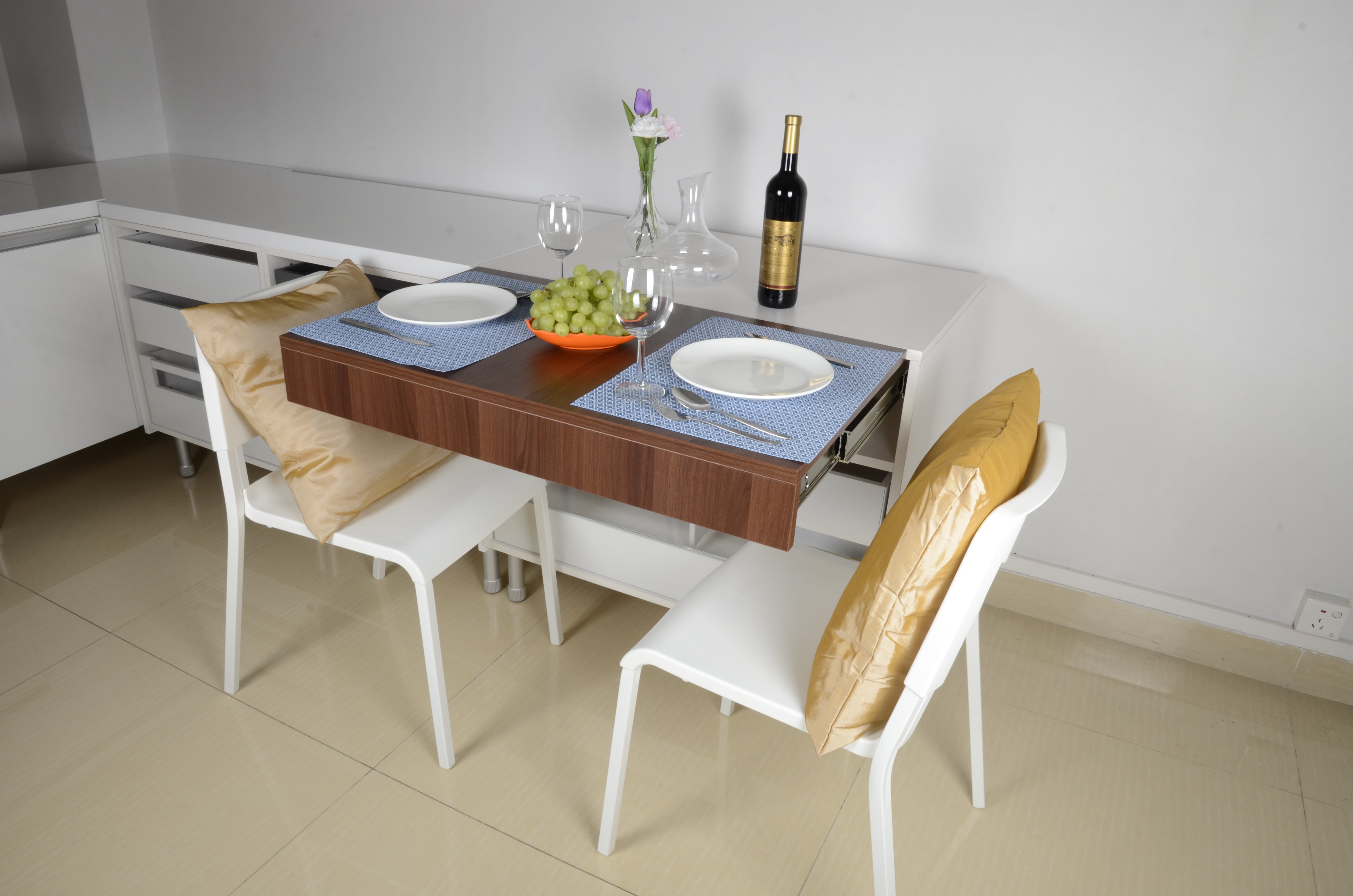 EB2506 Hideaway Pull Out Table with Integrated Cover – Pio Style