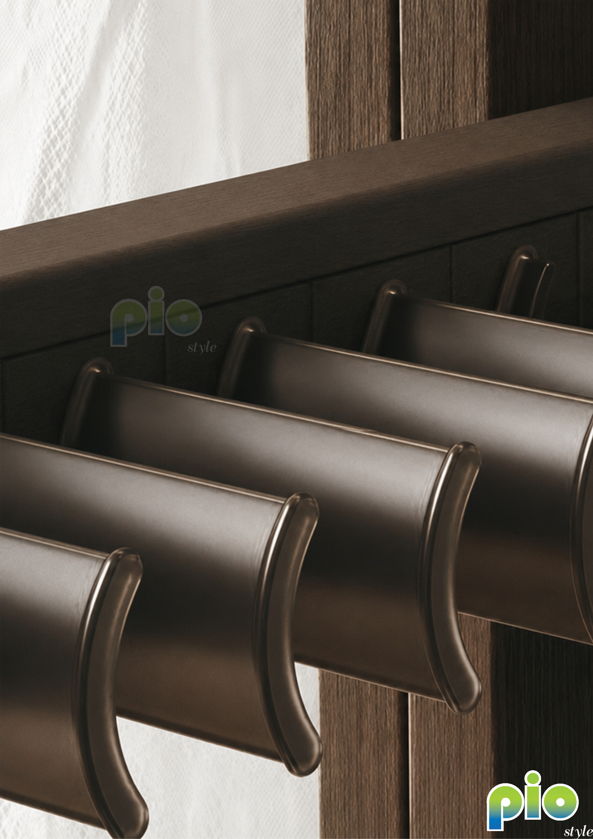 FE9022 Pull-Out Tie & Belt Rack