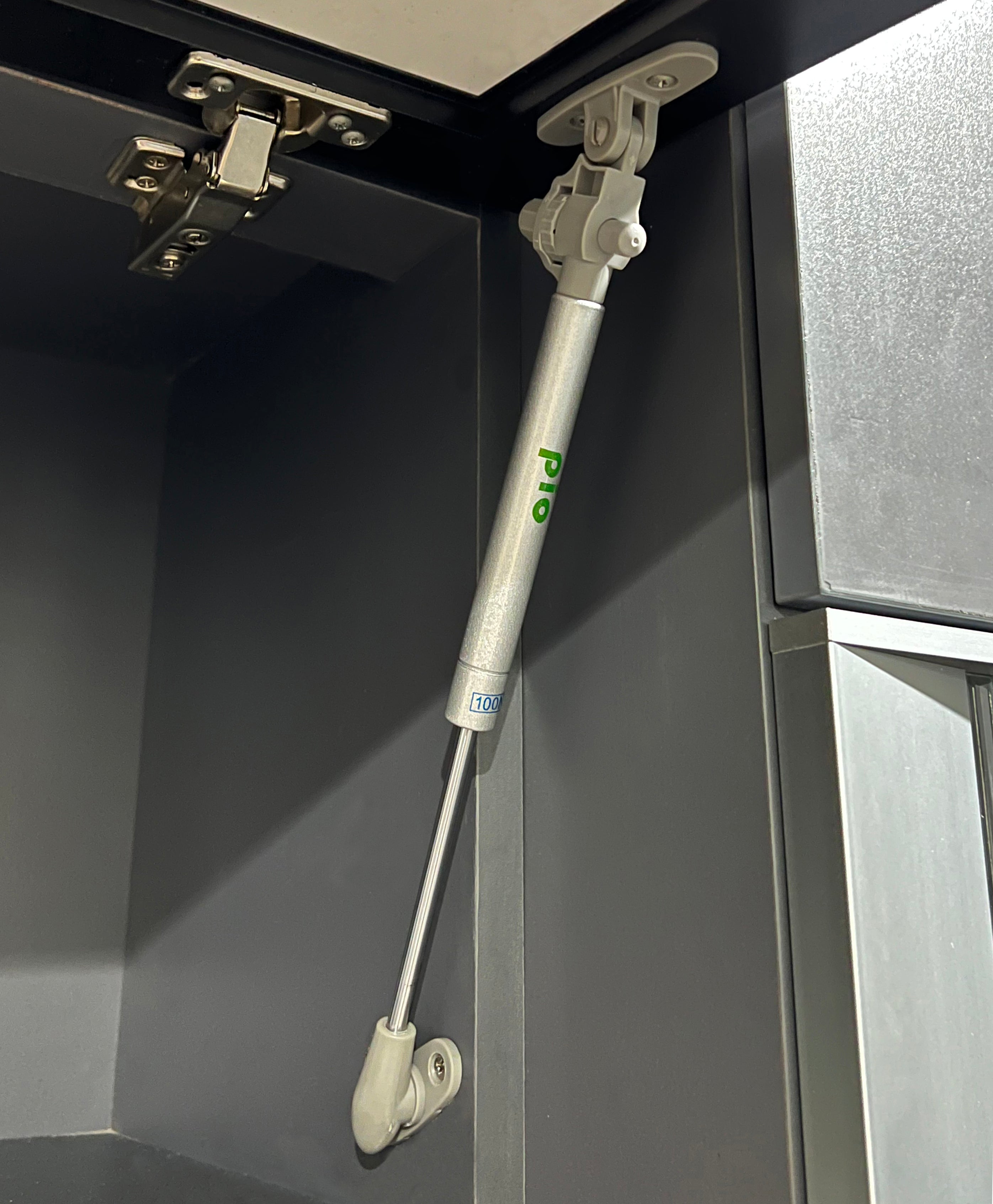 Gas Spring Lift Up System – Pio Style