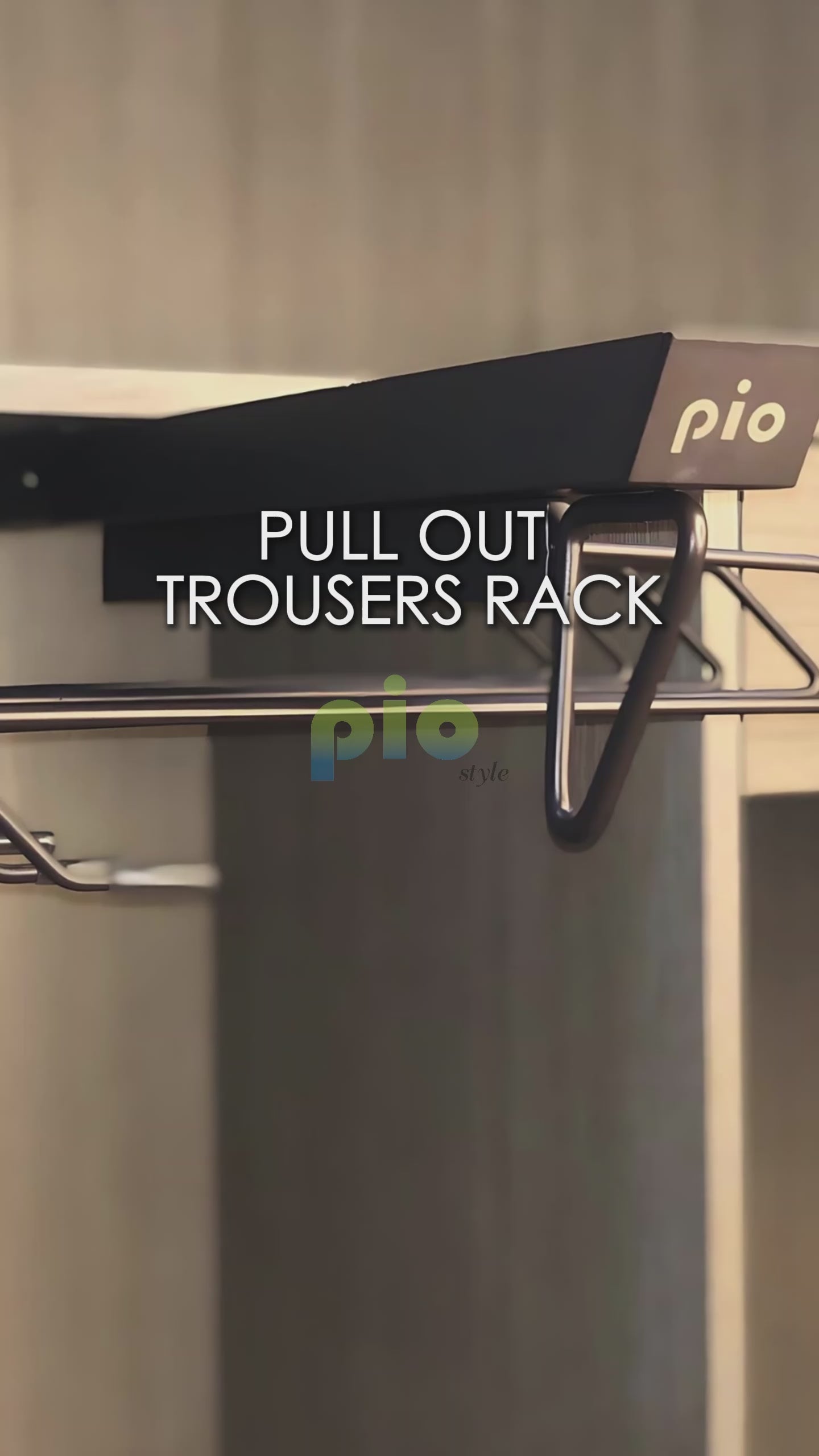 FE9004 Pull Out Trousers Rack – Pio Style